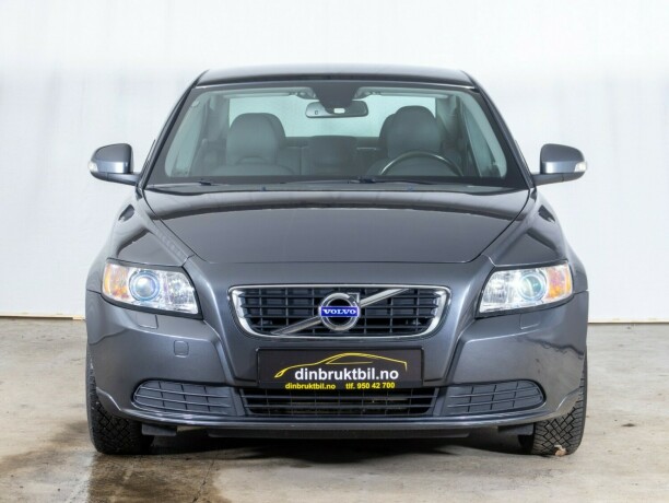 volvo-s40-diesel-2011-big-1