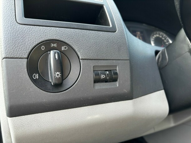 volkswagen-transporter-diesel-2013-big-12