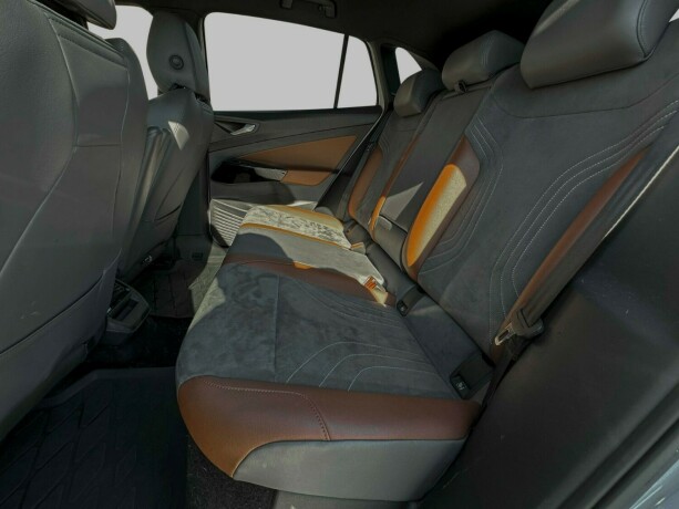volkswagen-id4-elektrisitet-2021-big-32