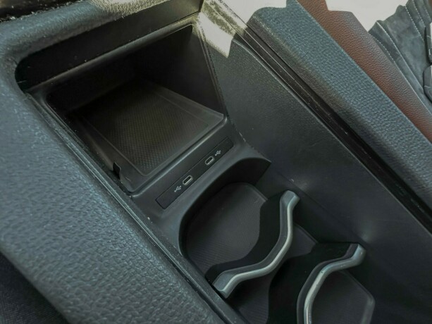 volkswagen-id4-elektrisitet-2021-big-31