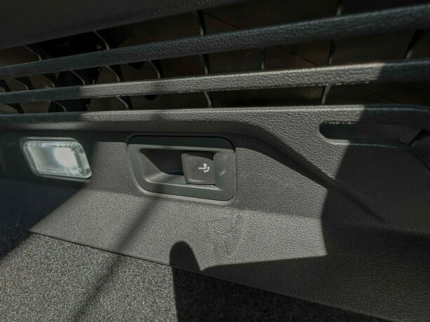 volkswagen-id4-elektrisitet-2021-big-39