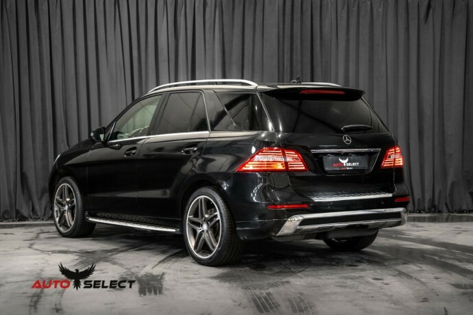 mercedes-benz-m-klasse-diesel-2012-big-8