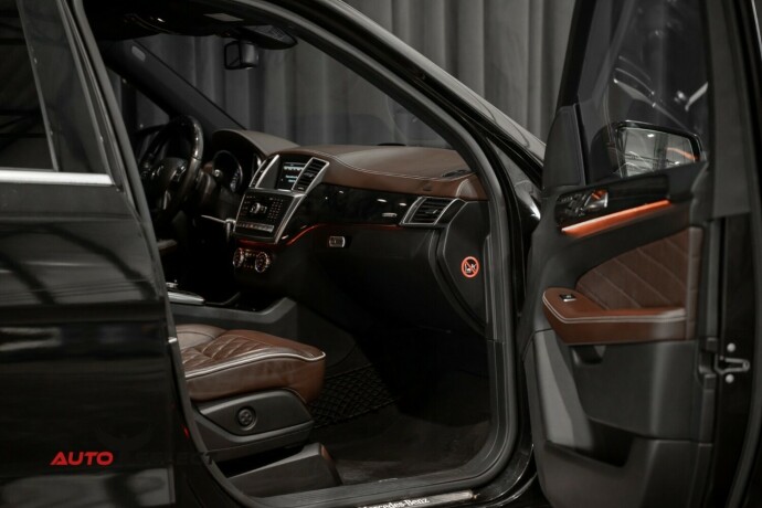 mercedes-benz-m-klasse-diesel-2012-big-24