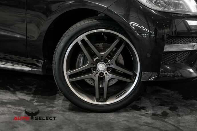 mercedes-benz-m-klasse-diesel-2012-big-2