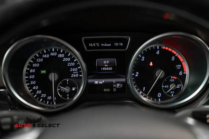 mercedes-benz-m-klasse-diesel-2012-big-41