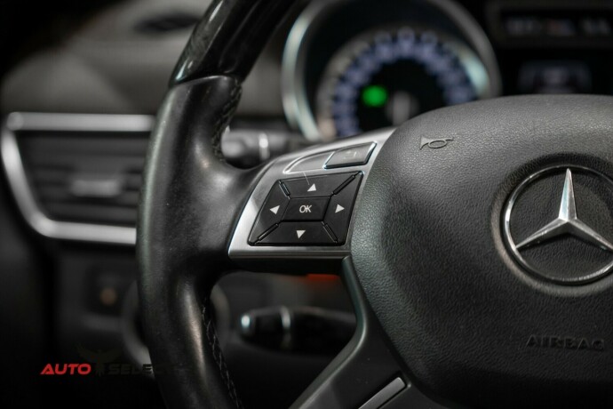 mercedes-benz-m-klasse-diesel-2012-big-39