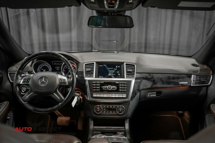 mercedes-benz-m-klasse-diesel-2012-big-44