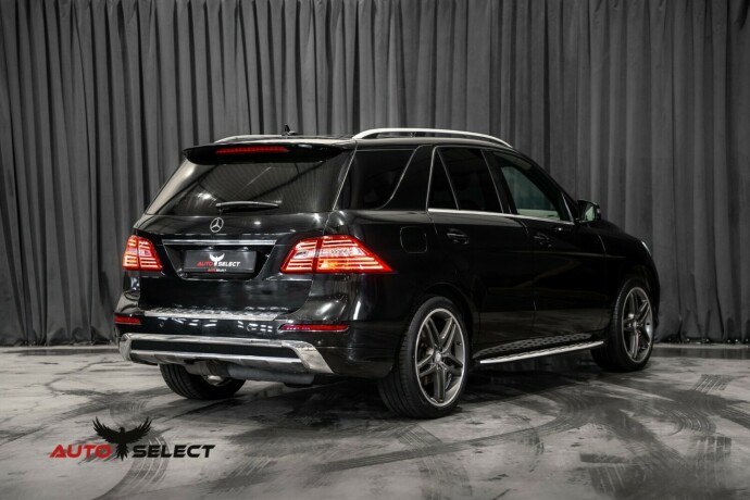 mercedes-benz-m-klasse-diesel-2012-big-16