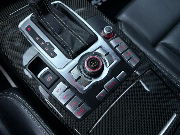 audi-rs6-bensin-2010-big-27