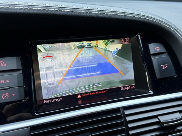 audi-rs6-bensin-2010-big-18