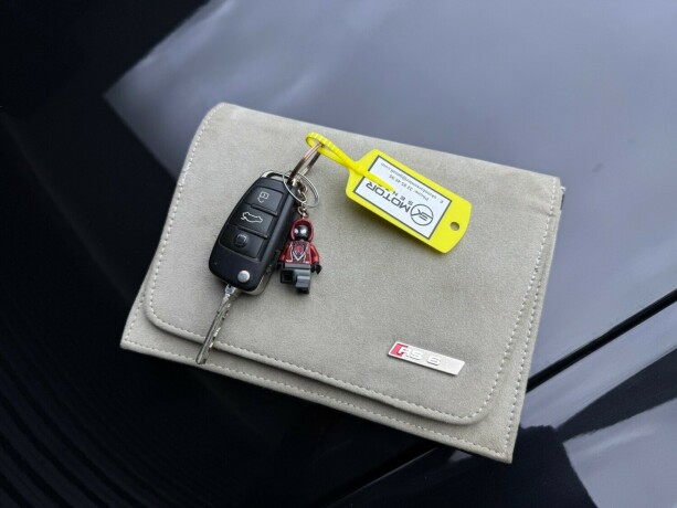 audi-rs6-bensin-2010-big-38