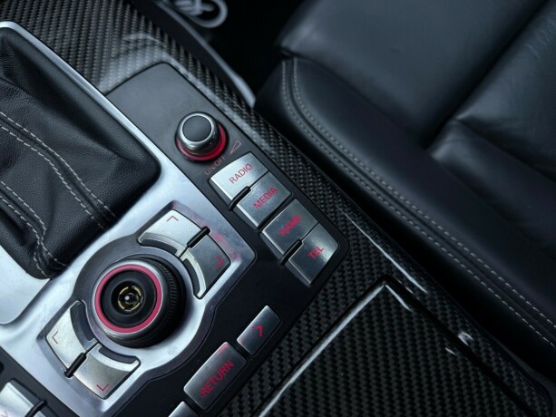 audi-rs6-bensin-2010-big-29