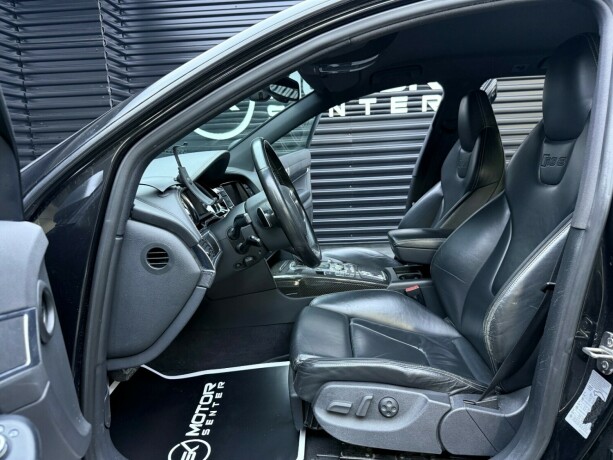 audi-rs6-bensin-2010-big-30