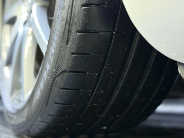 mercedes-benz-slk-bensin-2013-big-11