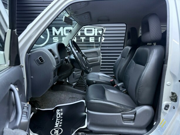 suzuki-jimny-bensin-2004-big-19