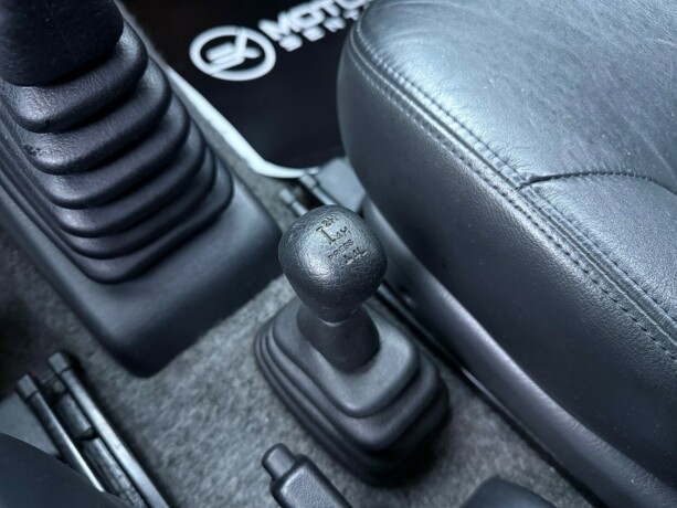 suzuki-jimny-bensin-2004-big-18