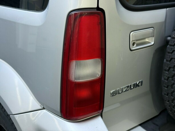 suzuki-jimny-bensin-2004-big-6