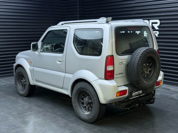 suzuki-jimny-bensin-2004-big-1