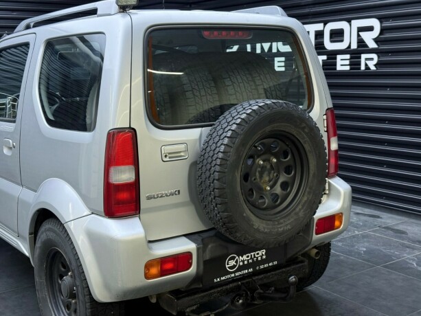 suzuki-jimny-bensin-2004-big-5