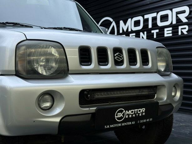suzuki-jimny-bensin-2004-big-4