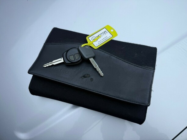 suzuki-jimny-bensin-2004-big-23