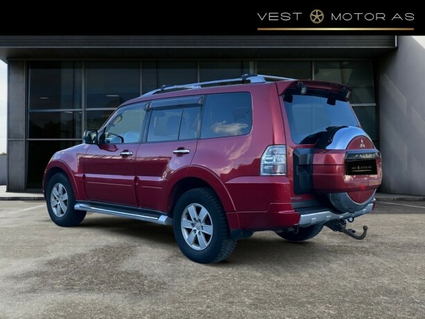 mitsubishi-pajero-diesel-2010-big-4