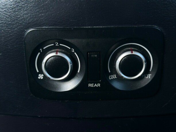 mitsubishi-pajero-diesel-2010-big-15