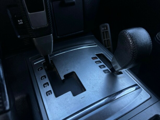 mitsubishi-pajero-diesel-2010-big-18