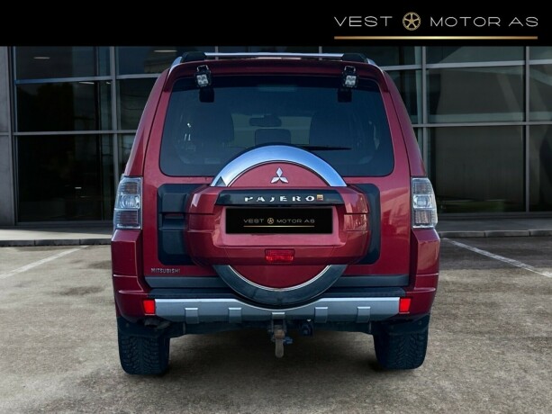 mitsubishi-pajero-diesel-2010-big-5