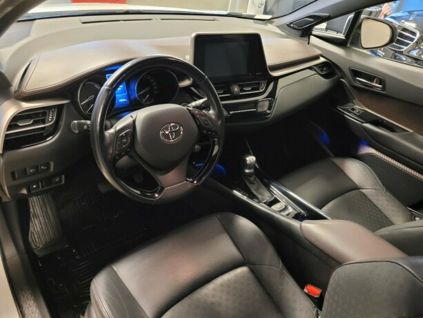 toyota-c-hr-elektrisitetbensin-2017-big-21