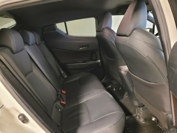 toyota-c-hr-elektrisitetbensin-2017-big-18