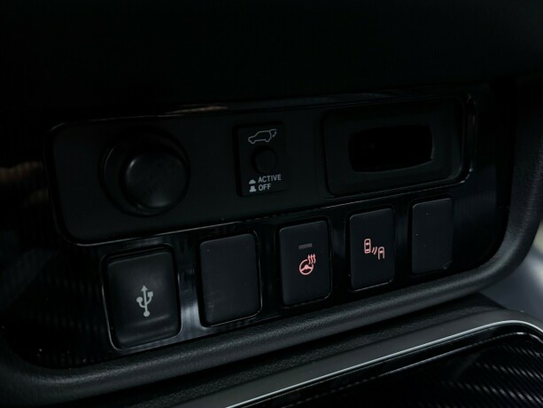 mitsubishi-outlander-elektrisitetbensin-2019-big-23