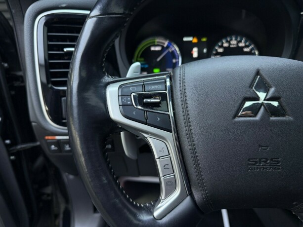 mitsubishi-outlander-elektrisitetbensin-2019-big-14