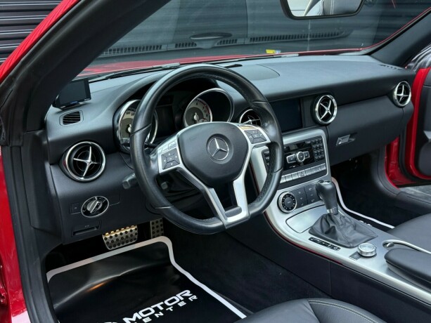 mercedes-benz-slk-bensin-2012-big-13