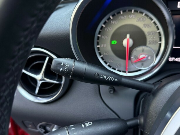 mercedes-benz-slk-bensin-2012-big-17