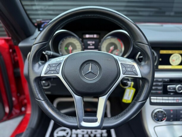 mercedes-benz-slk-bensin-2012-big-16