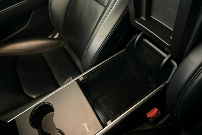 tesla-model-3-elektrisitet-2019-big-32