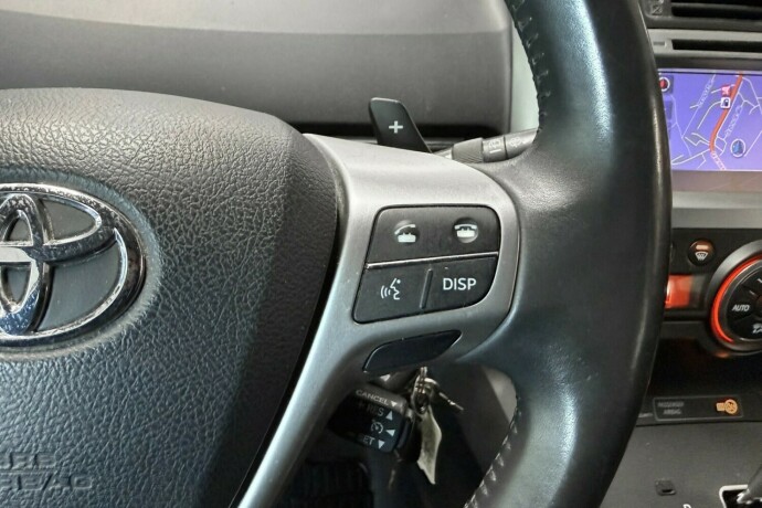 toyota-verso-bensin-2013-big-19