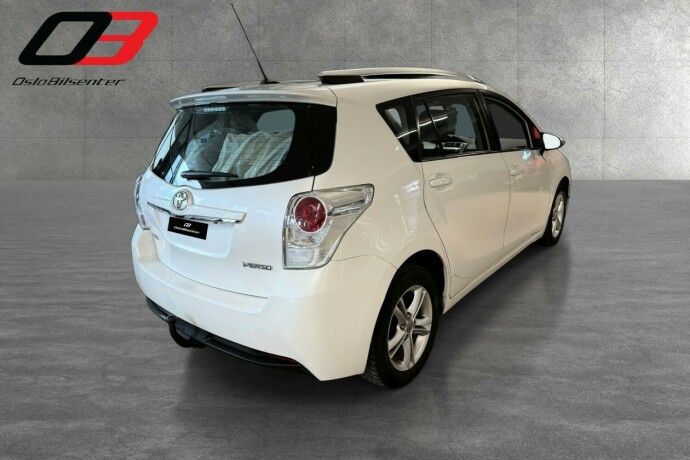 toyota-verso-bensin-2013-big-4