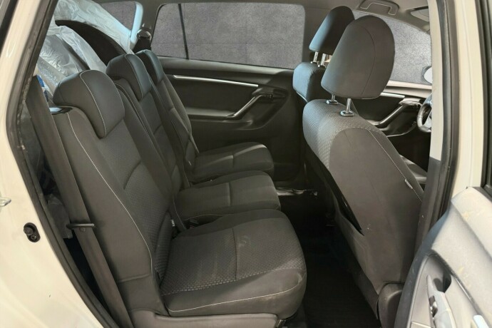 toyota-verso-bensin-2013-big-13