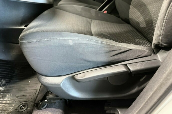 toyota-verso-bensin-2013-big-20