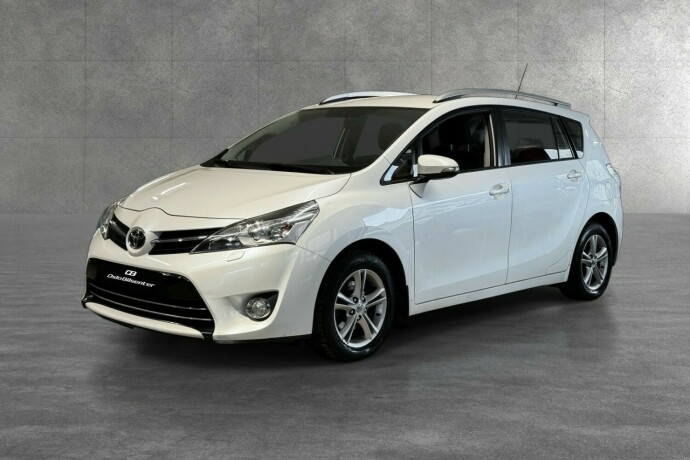 toyota-verso-bensin-2013-big-2