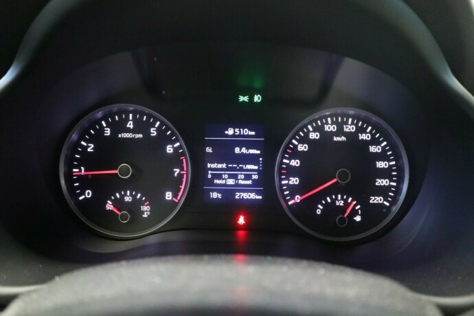 kia-stonic-bensin-2018-big-19