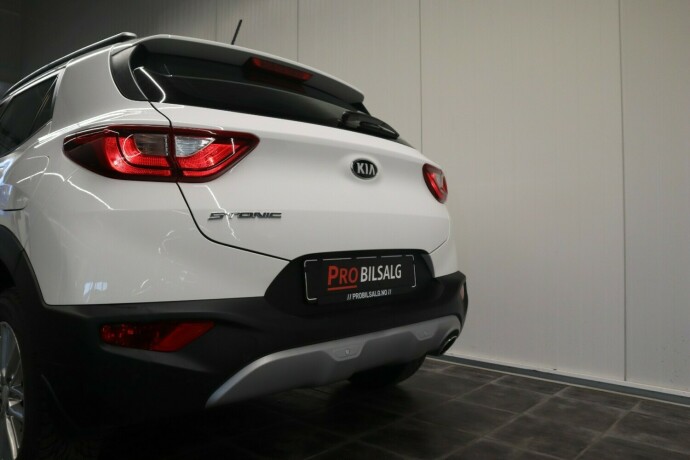 kia-stonic-bensin-2018-big-32