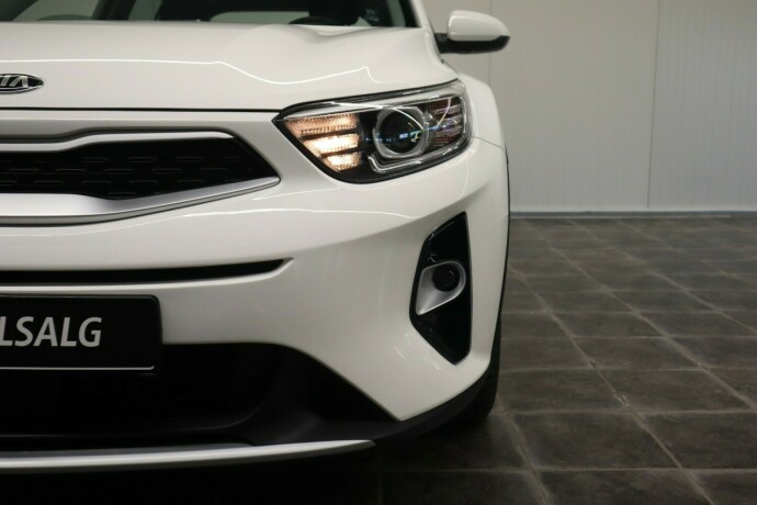 kia-stonic-bensin-2018-big-5