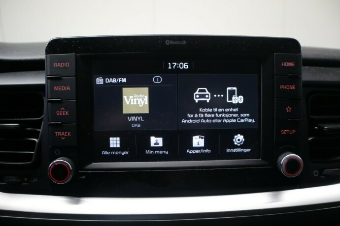 kia-stonic-bensin-2018-big-20