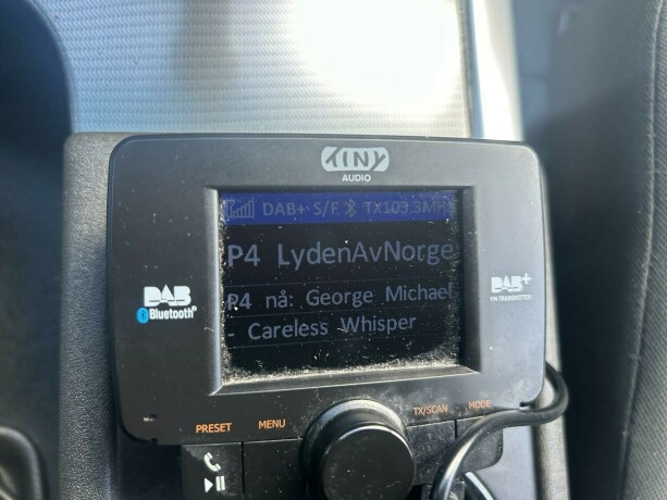 nissan-navara-diesel-2011-big-21