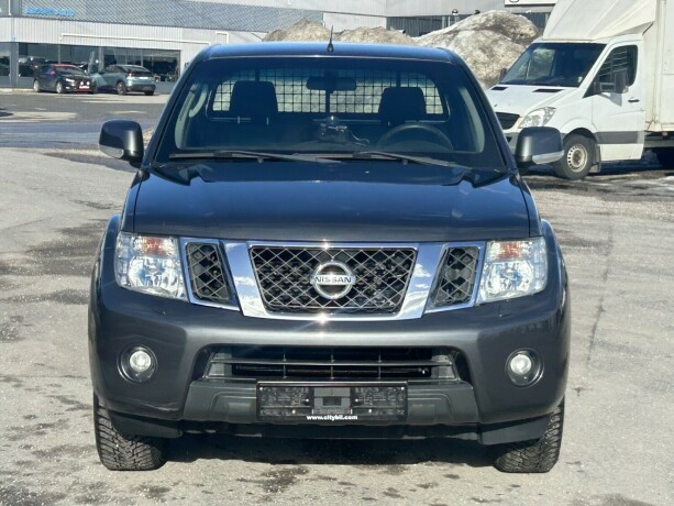 nissan-navara-diesel-2011-big-1