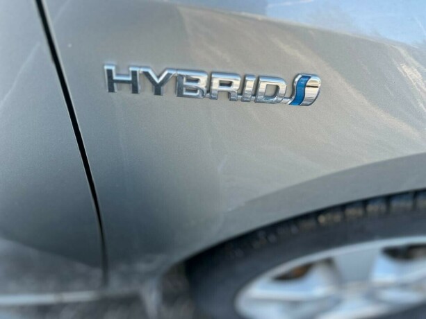 toyota-auris-elektrisitetbensin-2017-big-22