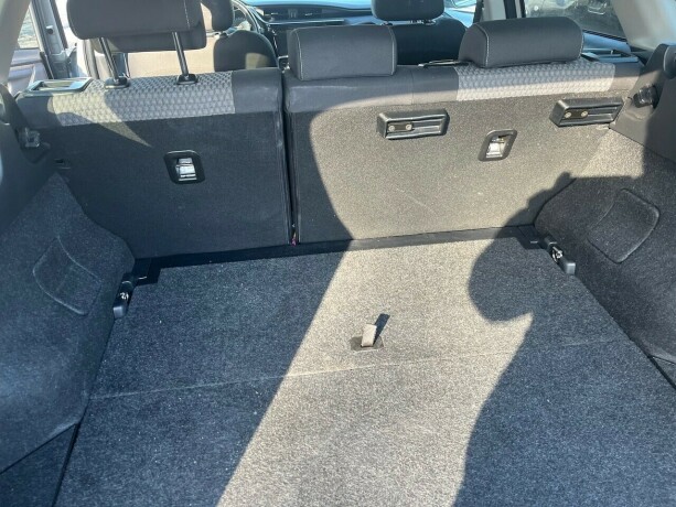 toyota-auris-elektrisitetbensin-2017-big-25